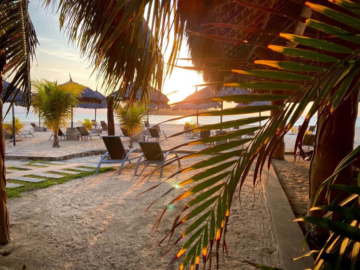 Nosy Be Hotel & Spa Ambondrona  ภายนอก รูปภาพ