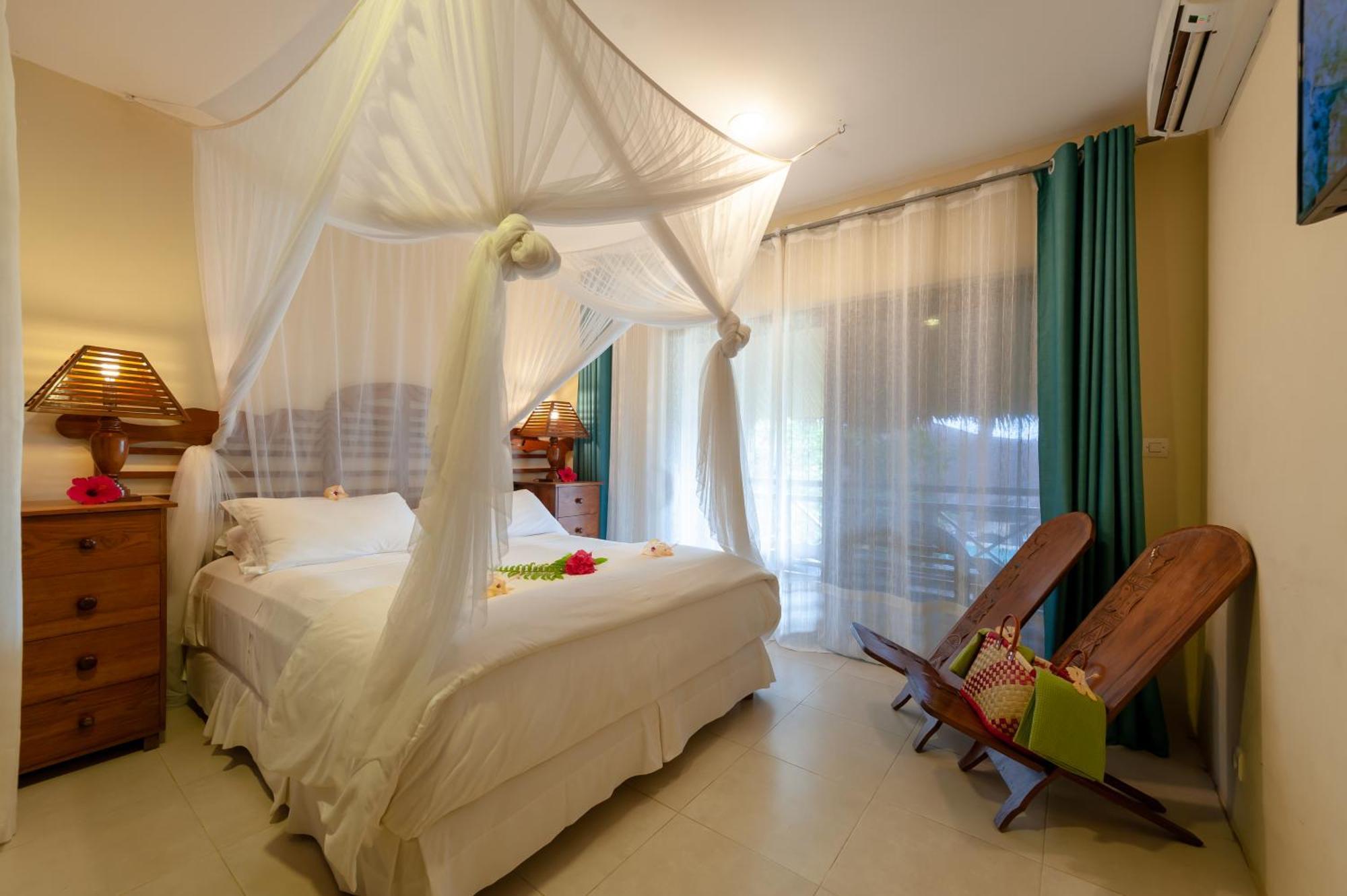 Nosy Be Hotel & Spa Ambondrona  ภายนอก รูปภาพ