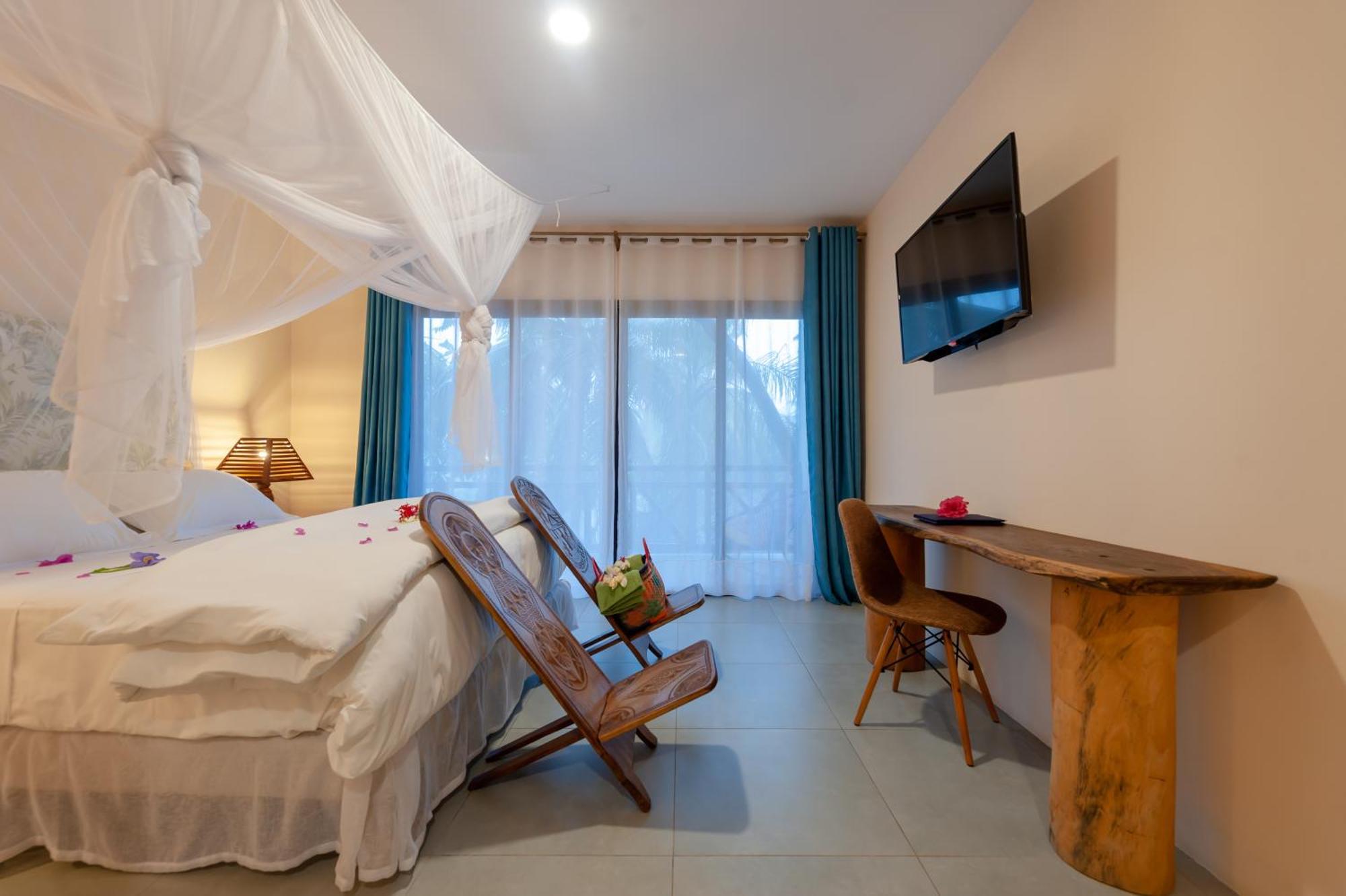 Nosy Be Hotel & Spa Ambondrona  ภายนอก รูปภาพ