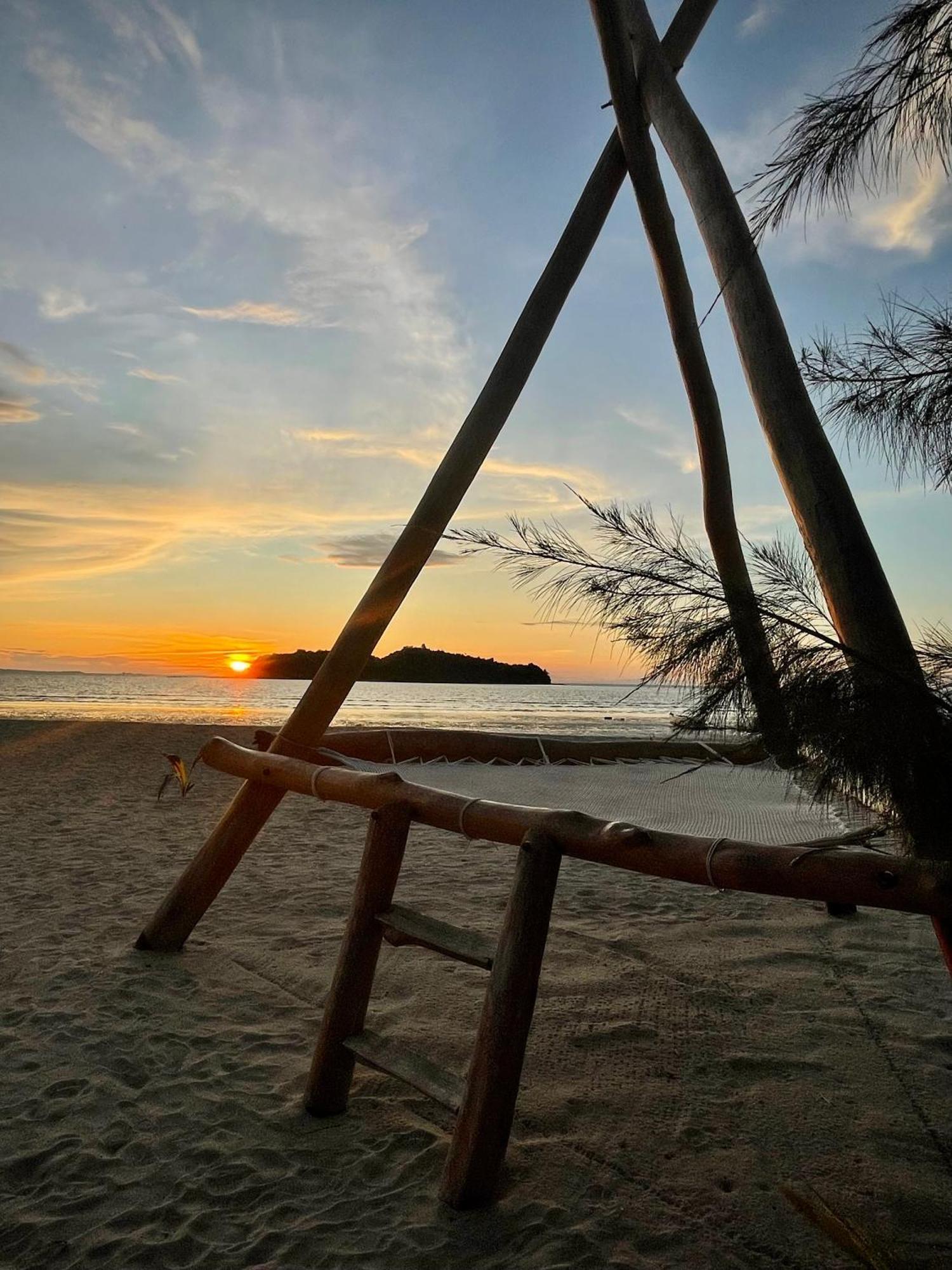 Nosy Be Hotel & Spa Ambondrona  ภายนอก รูปภาพ